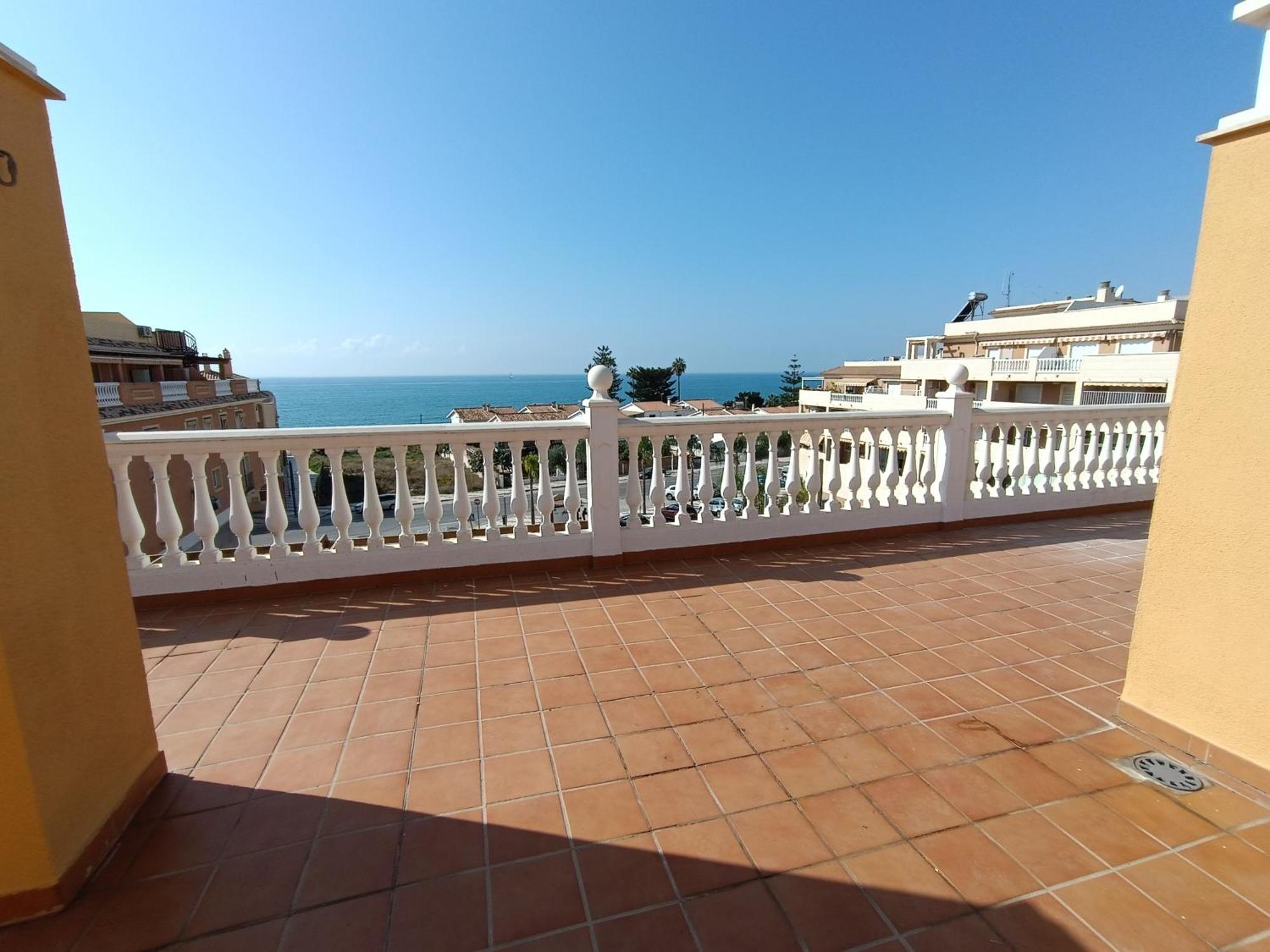 Lovely Penthouse In Front Of The Beach With Free Parking マラガ エクステリア 写真