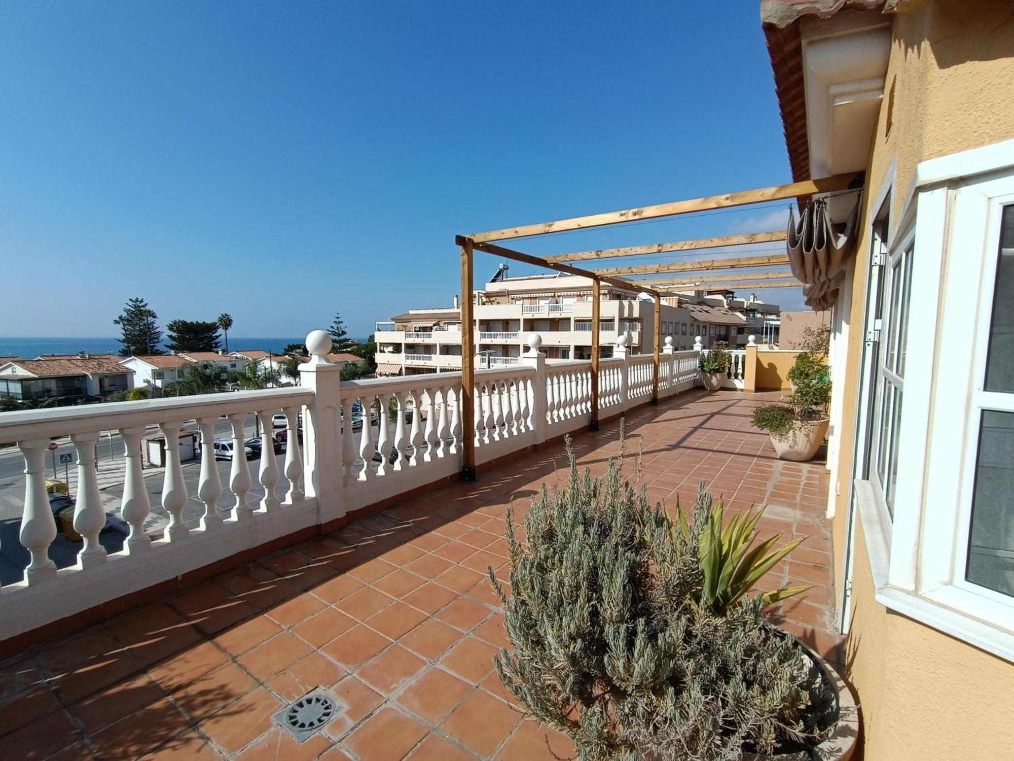 Lovely Penthouse In Front Of The Beach With Free Parking マラガ エクステリア 写真