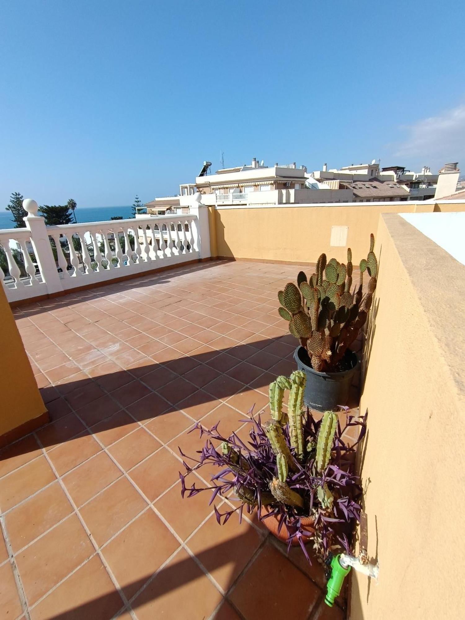 Lovely Penthouse In Front Of The Beach With Free Parking マラガ エクステリア 写真